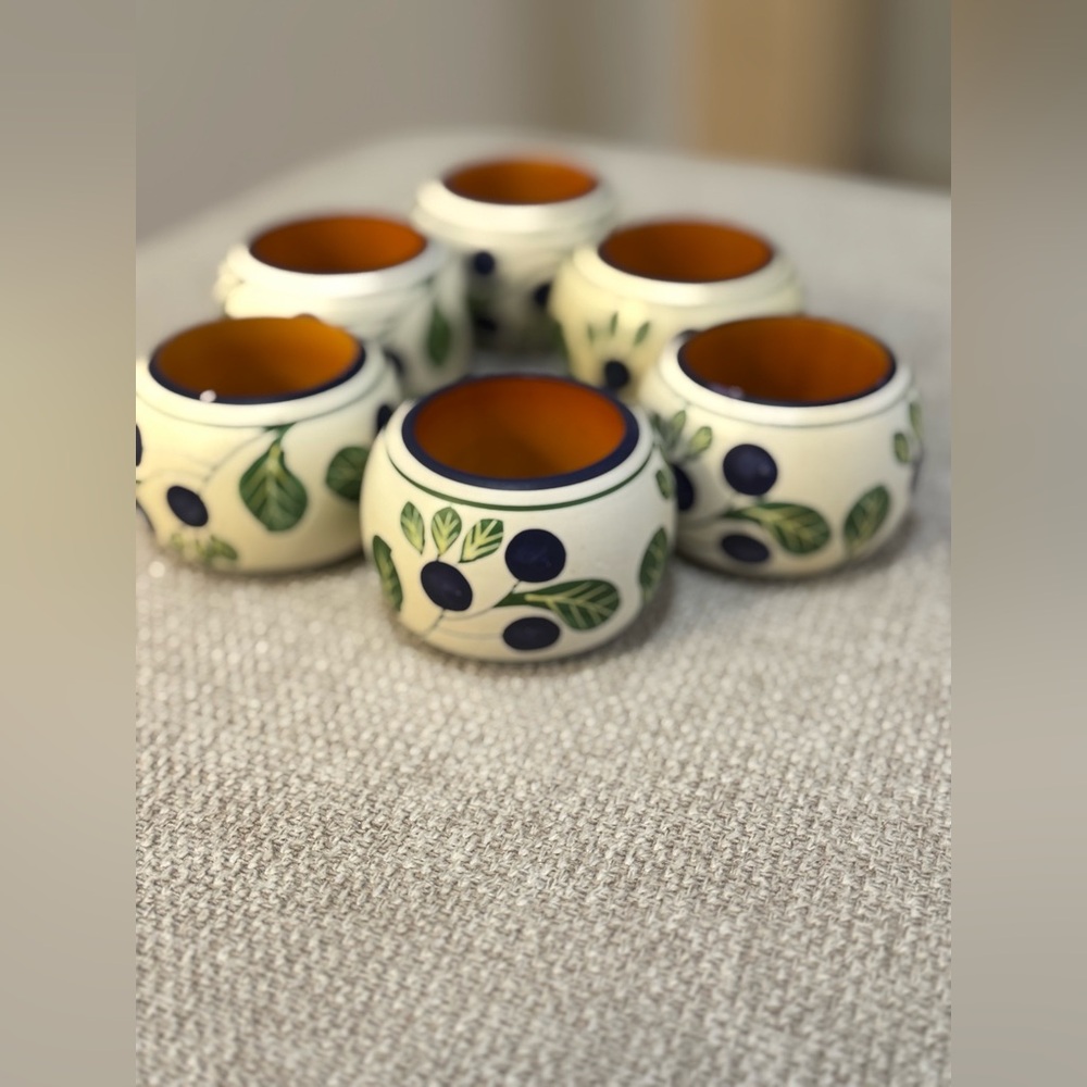 Set of 6 Wooden Blueberry & Vine Napkin Rings – Made in India
